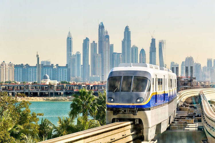 Private modern Dubai tour with monorail ride