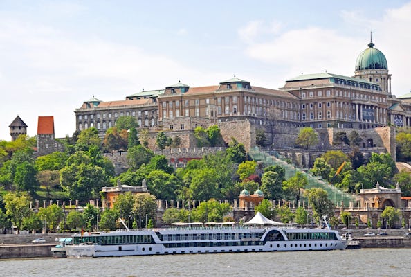 Jeu d'exploration et visite du quartier du château de Buda à Budapest