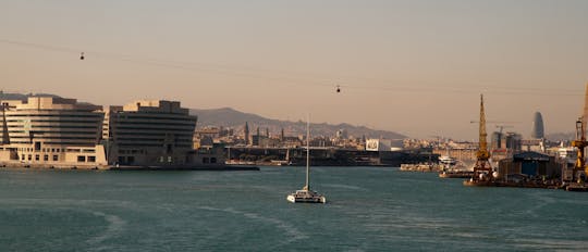 Crucero de jazz al atardecer en Barcelona