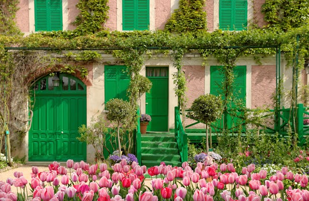 Day trip to Giverny Monet's garden and Auvers-sur-Oise with Van Gogh House from Paris