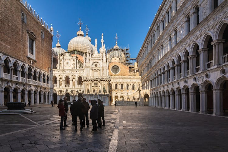 Doge's Palace skip the line ticket and guide-book