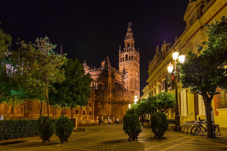 Folklore in Seville Folklore in Seville