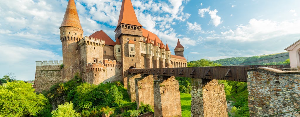 Tour naar Corvin Castle in Hunedoara en Alba Iulia