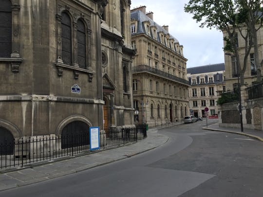 Edith Piaf Erkundungsspiel und Musiktour in Paris