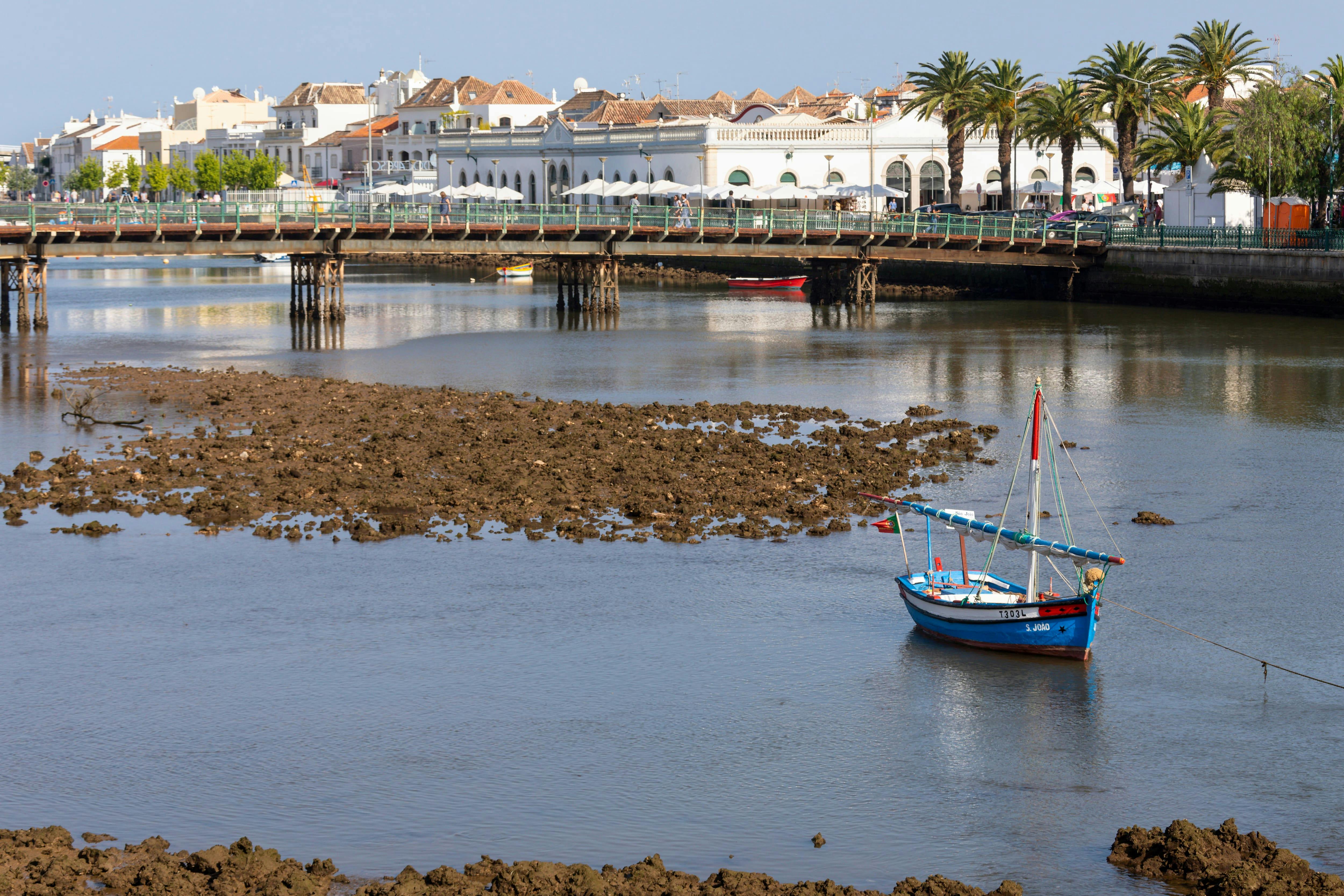 Faro, Olhão & Tavira Tour with Fado
