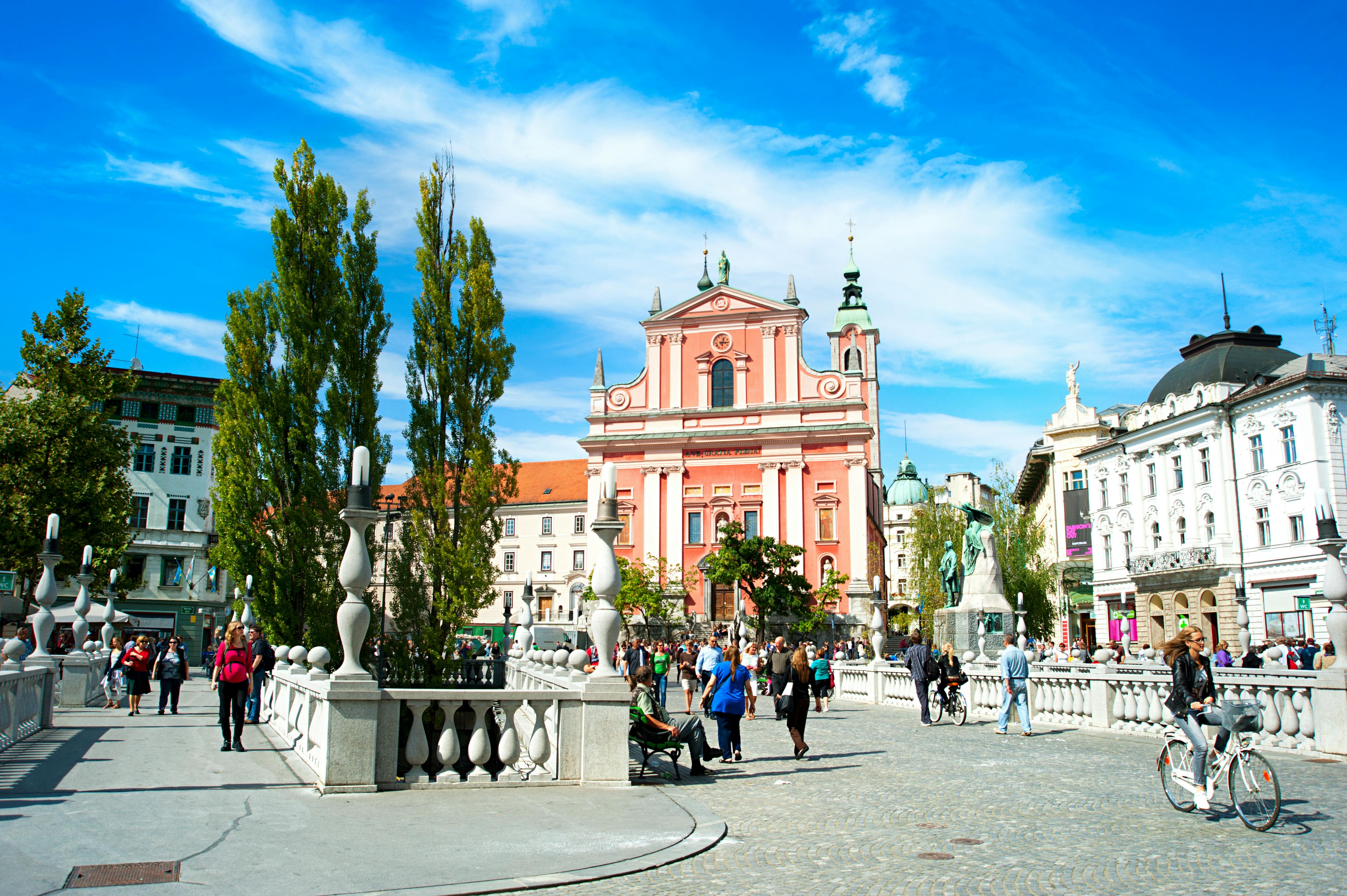 Historyczne centrum miasta i zwiedzanie zamku w Lublanie