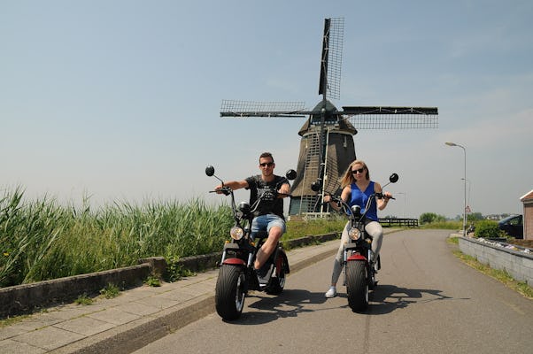 Passeio de scooter em Volendam, Monnickendam e Marken com fazenda de queijo, almoço e barco