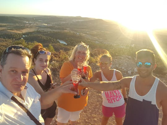 Tour guiado en jeep al atardecer con cena desde Albufeira