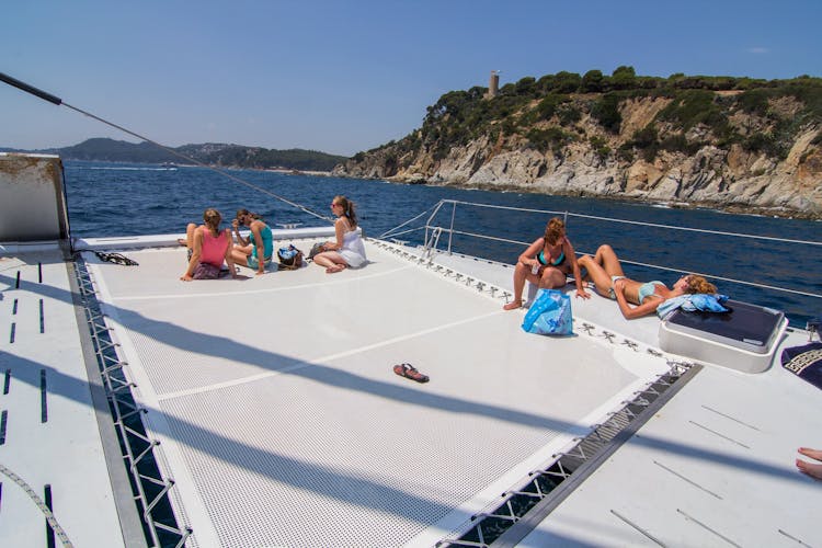 Catamaran cruise for groups in Costa Brava