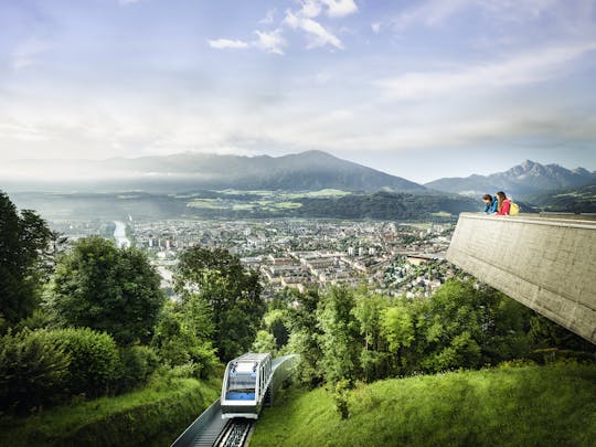 Kabelbaan heen en terug van Innsbruck naar Hungerburg