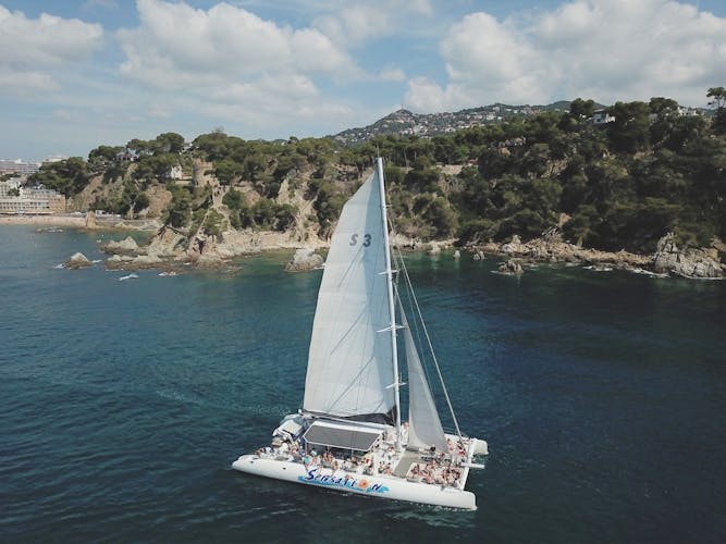 Catamaran cruise for groups in Costa Brava