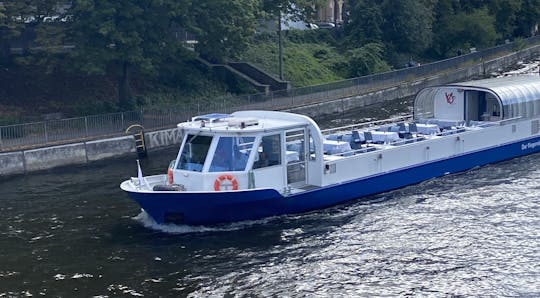 Capital dinner cruise in Berlin