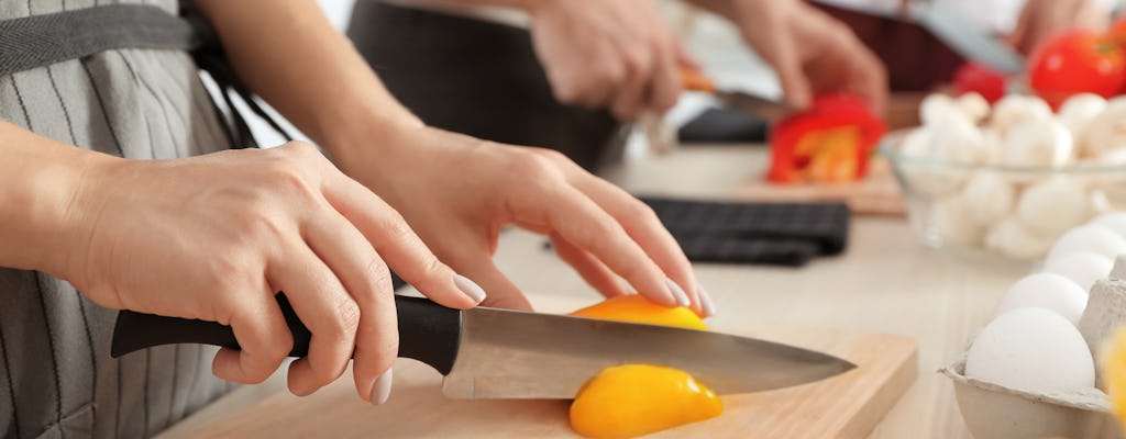 Aula de culinária da cozinha romana com visita ao mercado