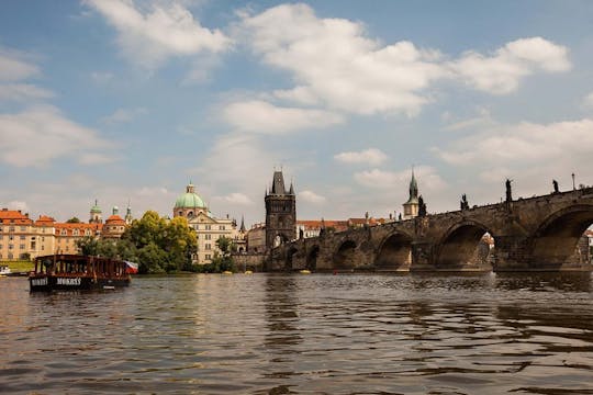 Oude stad van Praag, riviercruise en sightseeingtour naar het kasteel van Praag, inclusief lunch