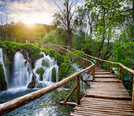 Excursion d'une journée au parc national des lacs de Plitvice au départ de la côte slovène