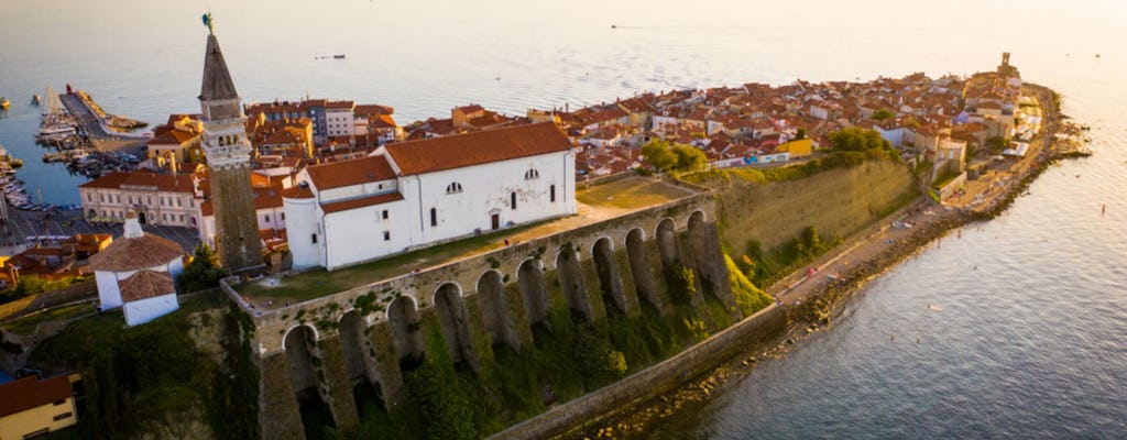 Excursión de un día a Piran y viaje en auto antiguo desde Ljubljana