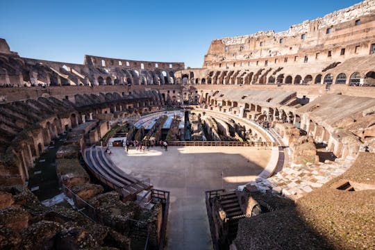 Tour del Colosseo con accesso al piano dell'arena