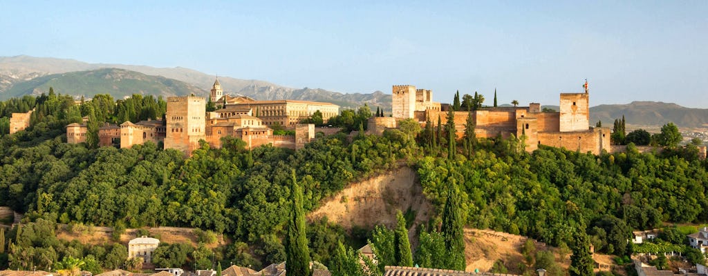 Escursione di un giorno di Granada Alhambra e del Generalife con partenza da Siviglia