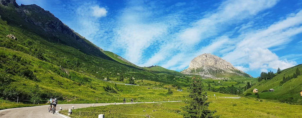 Cycling tour among the Dolomites from Calalzo to Cortina