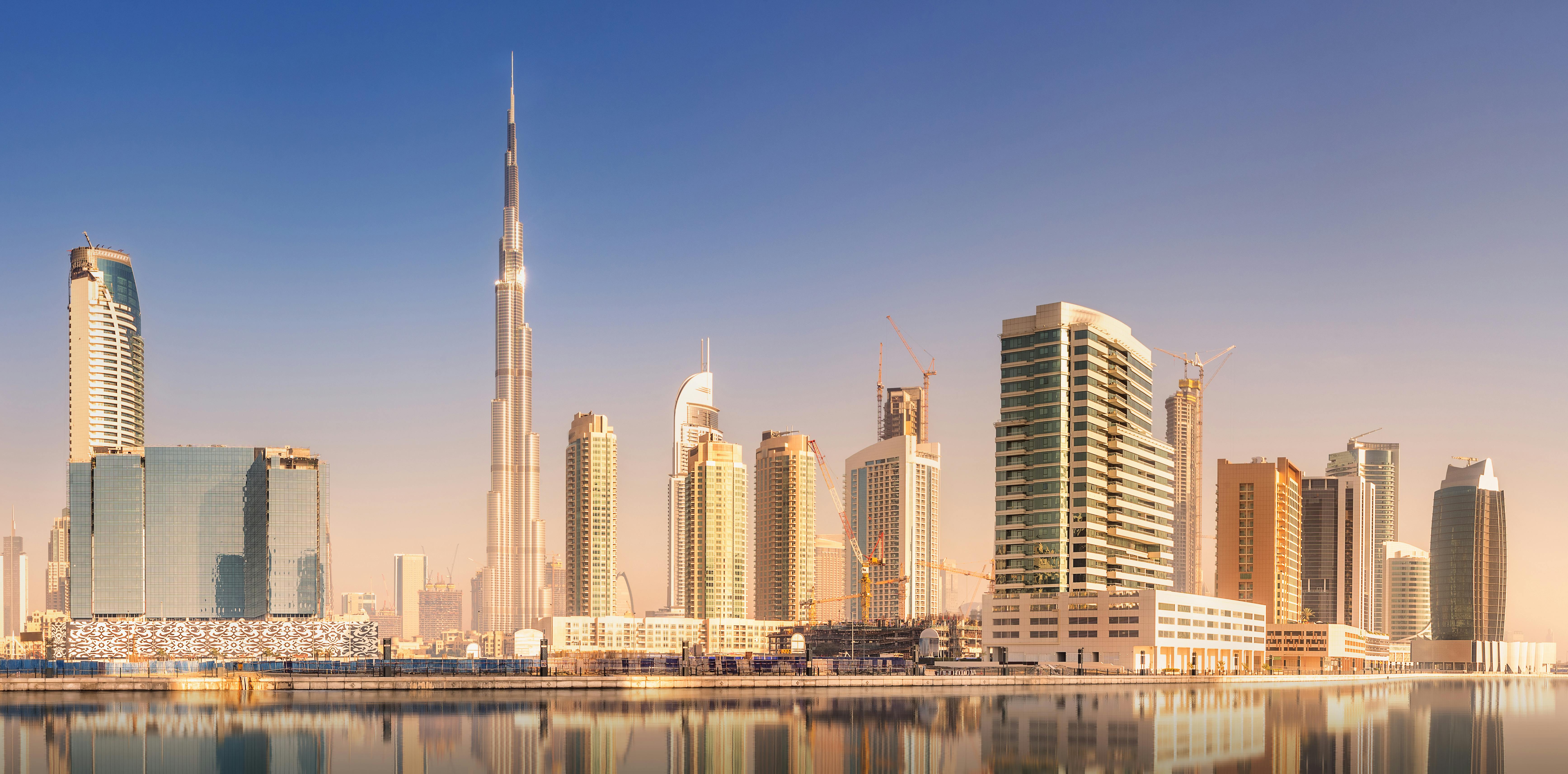 Burj Khalifa-Ticket mit privatem Transfer in eine Richtung
