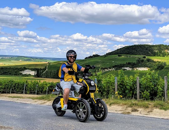 Zelfgeleide tour rond Epernay in elektrische scooter