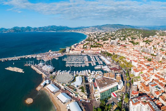 Viaje privado a Cannes y Grasse desde el puerto de Cannes