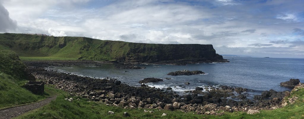 Tour italiano em Belfast e Giant's Causeway