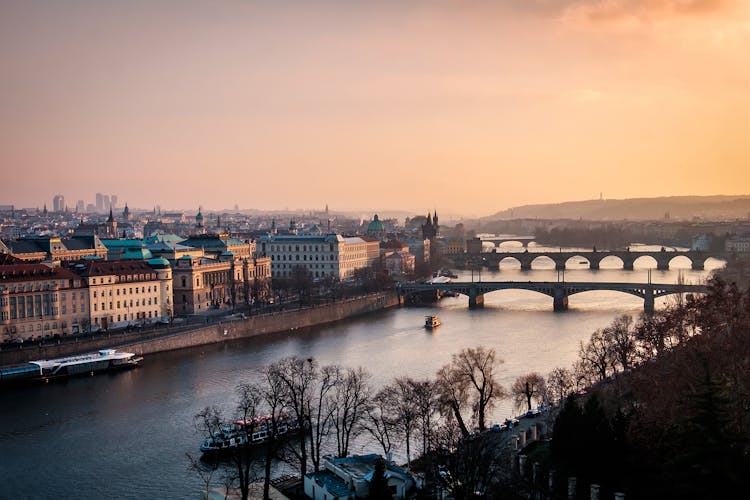 Private photography tour past the famous city landmarks of Prague