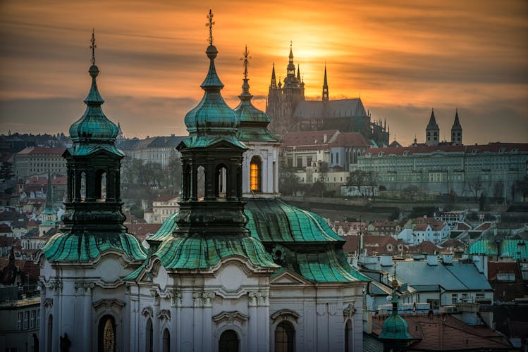 Private photography tour through Prague, the city of lights