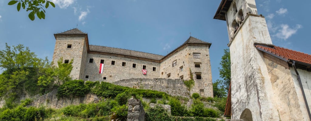 Excursión de un día a la región de Kočevje con el castillo de Kostel desde Ljubljana