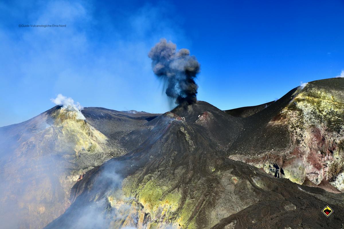Escursione sulla Cima dell'Etna con Trekking e 4x4