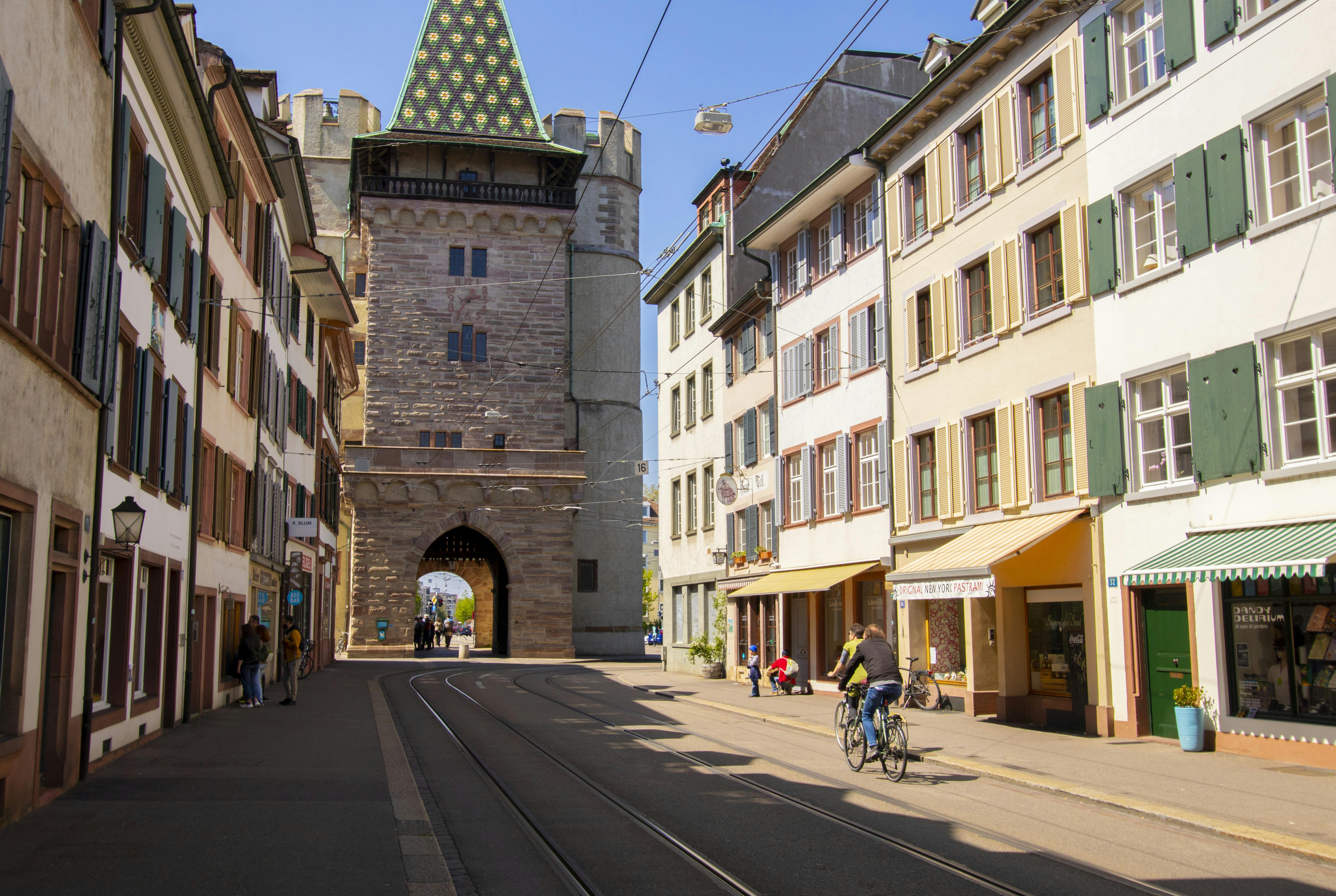 Explore Basel in 1 hour with a local