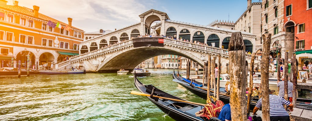 Venice express tour with Rialto Bridge, St. Mark Basilica and gondola ride