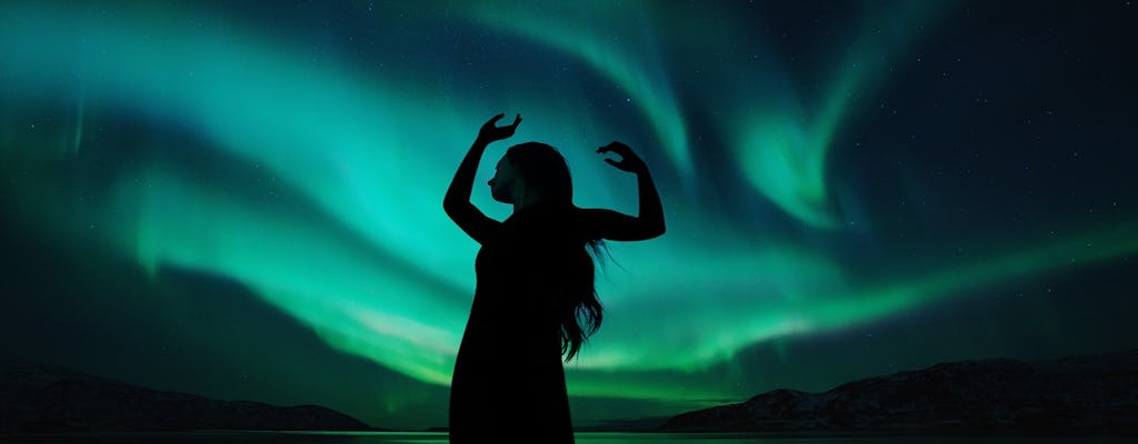 Polowanie na zorzę polarną z profesjonalnymi fotografami