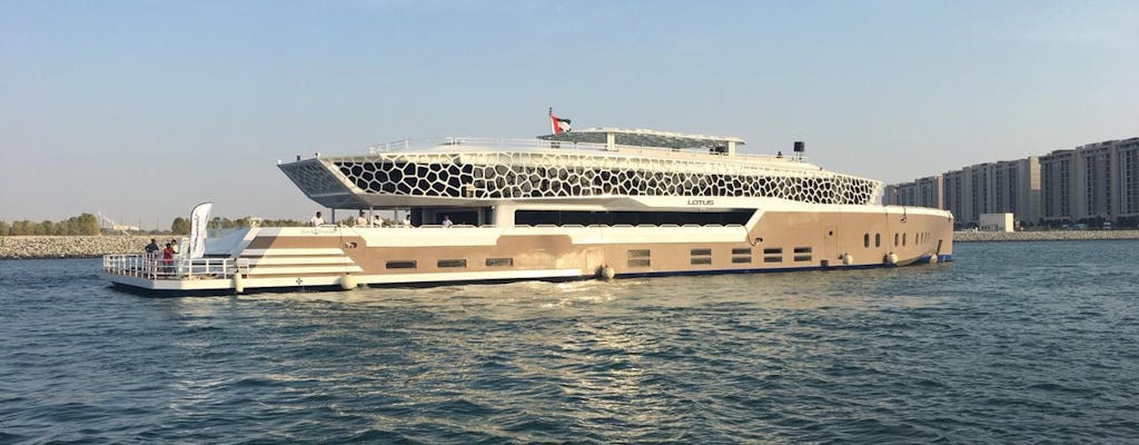 Yachtbrunch-Kreuzfahrt um den Yachthafen von Dubai