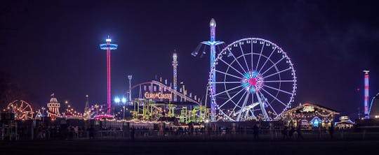 Explore Riade à noite