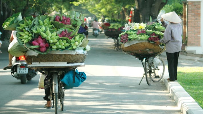 Hanoi belicht dagtour met fietstocht en waterpoppenshow