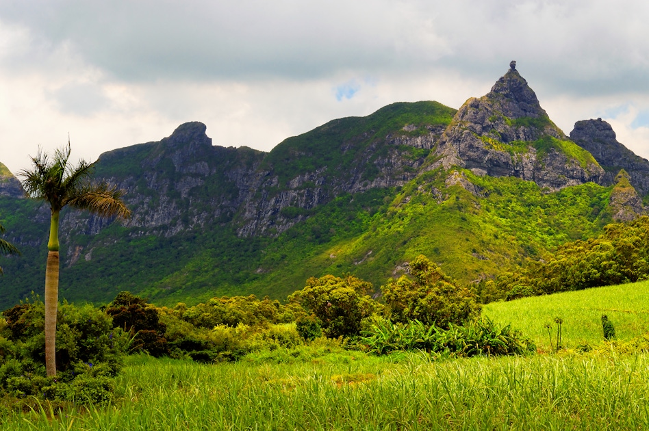 Mauritius Pieter Both mountain climbing musement