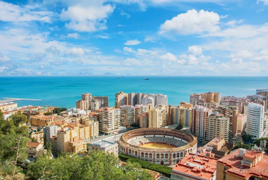 Private bike tour in Málaga with local delicacies tasting