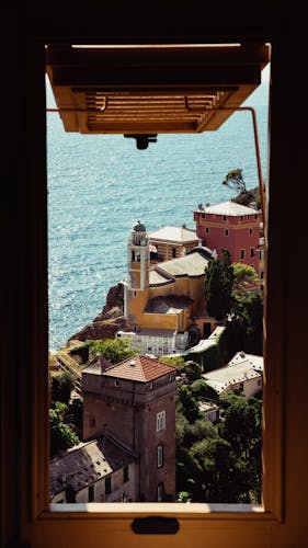 Tour of Genoa from above with Aquarium of Genoa entrance ticket