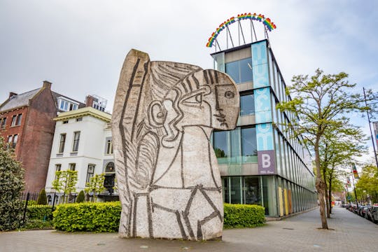 Arte e cultura de Rotterdam com um local