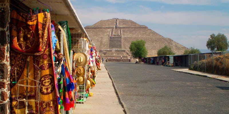 Teotihuacan, Heiligdom van Guadalupe en Tlatelolco basistour