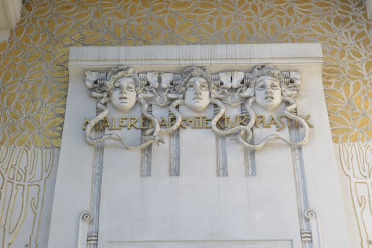 Vienna Art Nouveau and Otto Wagner walking tour with a historian