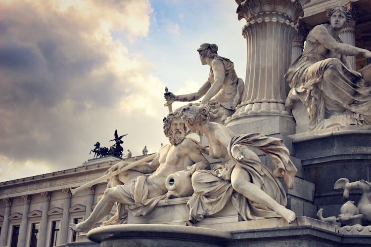 Vienna, City of Many Pasts: guided city tour with a friendly historian