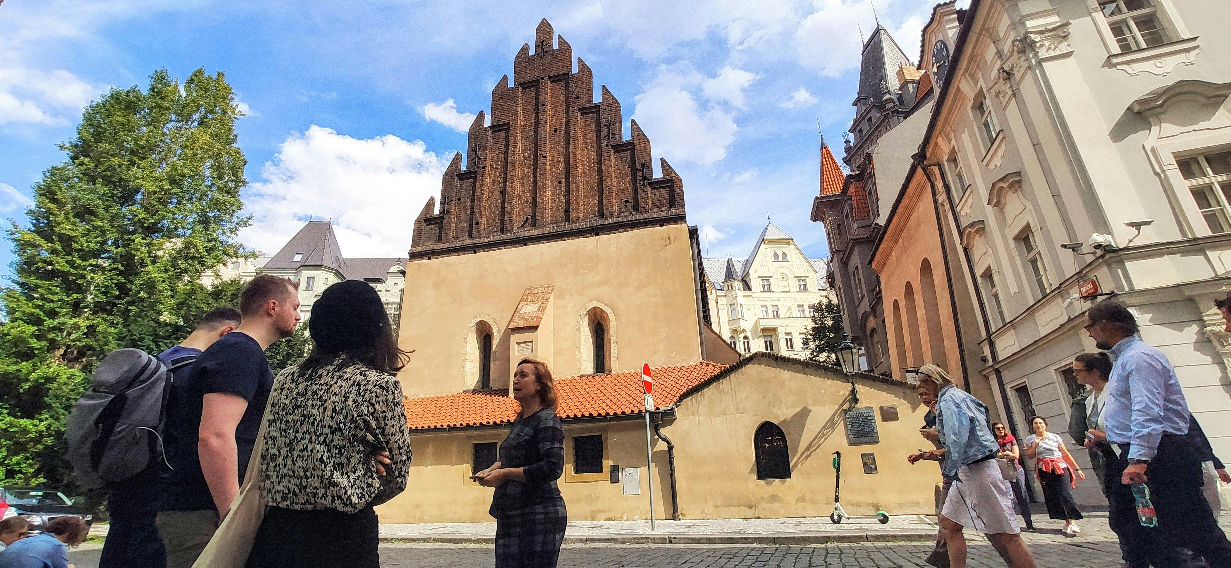 Tour sobre histórias da Praga judaica com um guia historiador
