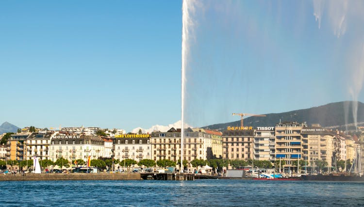 Discover Geneva in 60 minutes with a Local