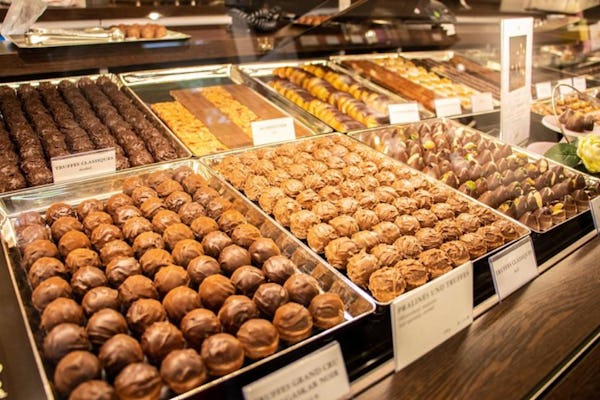 Sweet tour of Geneva's best Chocolatiers with a Local