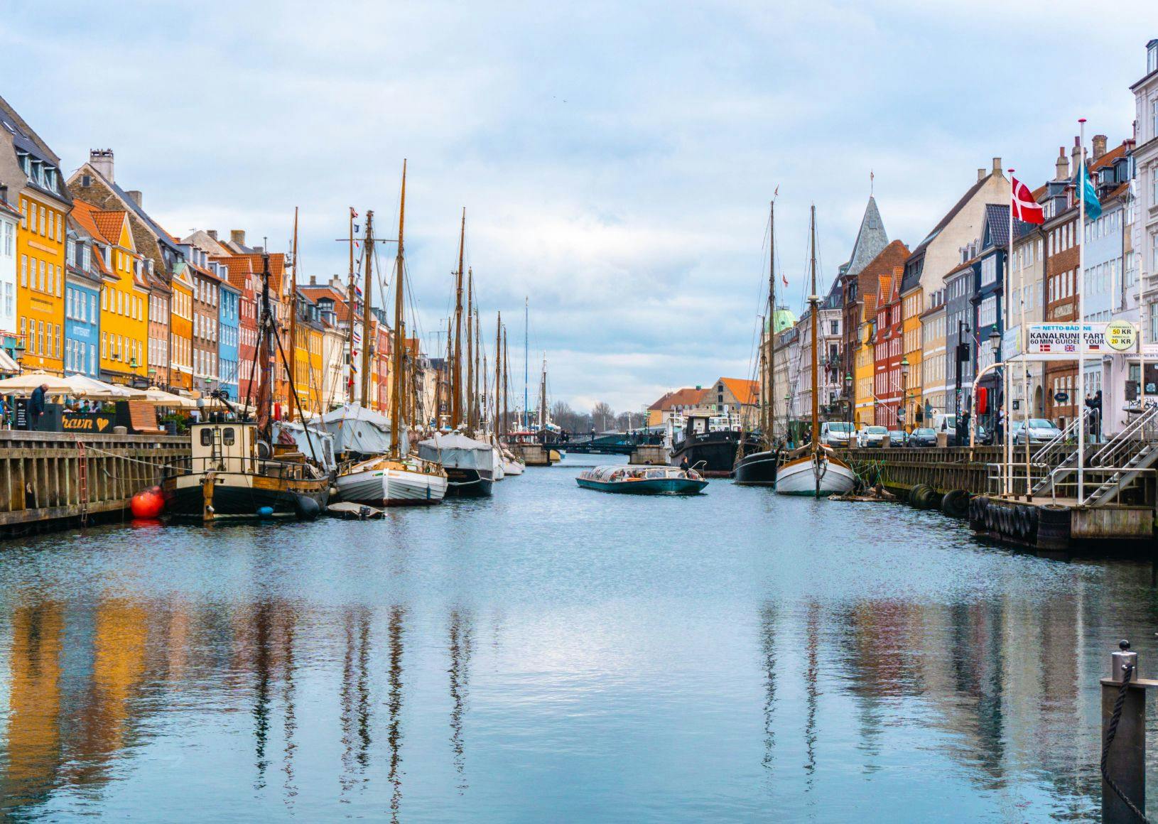 Discover Copenhagen in 1 hour with a local