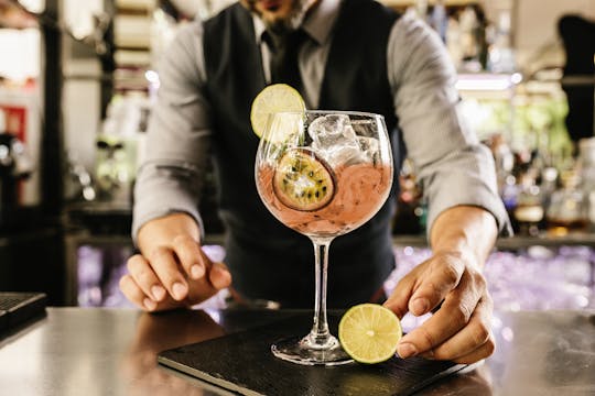 2-hour Cocktail workshop in Paris