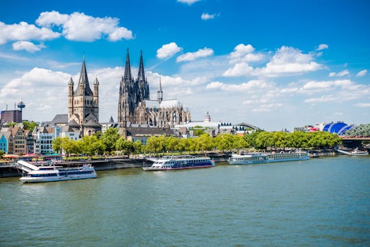 Visite de la ville en pousse-pousse à travers Cologne